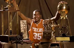 Kevin Durant fait un don de 3 millions de dollars à l’université de Texas