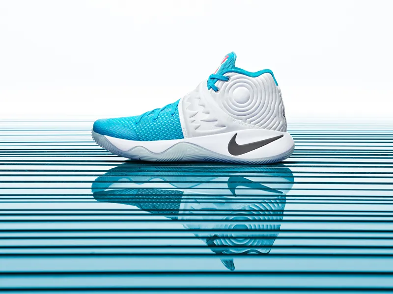 15-600_Nike_Holiday_Kyrie_2_Hero-01_50818
