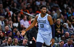 Jaren Jackson Jr. rayonnant à Phoenix