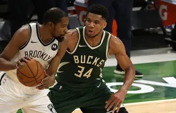 Giannis Antetokounmpo prêt à défendre sur Kevin Durant