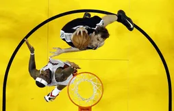 Le contre de LeBron James sous tous les angles