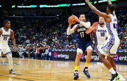 Guerre en Ukraine : les chaussettes jaunes des Pelicans