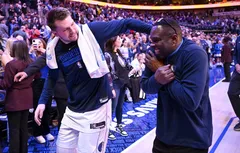 L’assistant des Mavericks, Darrell Armstrong, arrêté par la police de Dallas