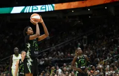 Dominique Malonga a soigné sa sortie… malgré la défaite