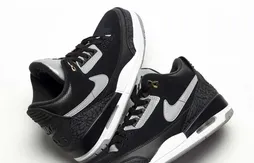 Une Air Jordan 3 en niveaux de gris qui garde la virgule