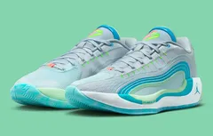 La Jordan Luka 4 et la Luka .77 passent en mode “Laser Blue”