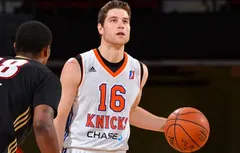 Jimmer Fredette finit la saison avec les Suns