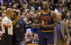 Entre tweets étranges et défaites, LeBron James attise déjà les rumeurs