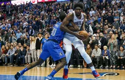 Joel Embiid et Ben Simmons font plier Dallas