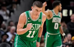 Le collectif des Celtics écrase les Hawks pour un 8e succès de suite