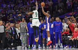Les Sixers d’un énorme James Harden arrachent le Game 4 à la dernière seconde de la prolongation !