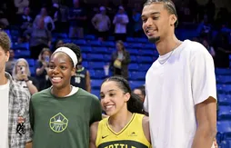 Sous les yeux de Victor Wembanyama, Gabby Williams remporte son duel face à Paige Bueckers