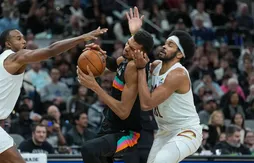 Les Cavaliers se réveillent en étouffant les Spurs !