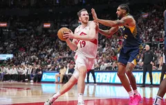 Le MVP de la nuit | Jakob Poeltl dans la forme de sa vie