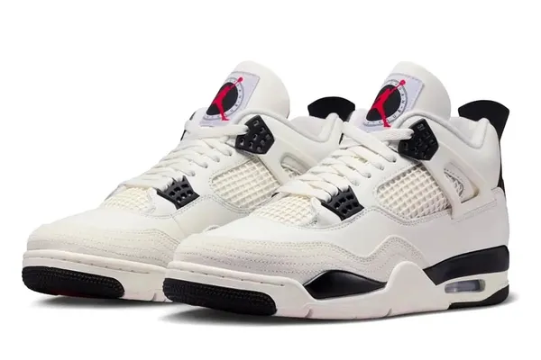 La Air Jordan 4 « Flight Club » reprend du service