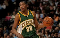 Kevin Durant de retour à Seattle pour la pré-saison