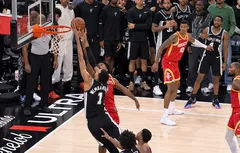 Amen Thompson bâche Victor Wembanyama pour valider la victoire des Rockets