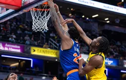 Mitchell Robinson gobe tout sur son passage face aux Pacers