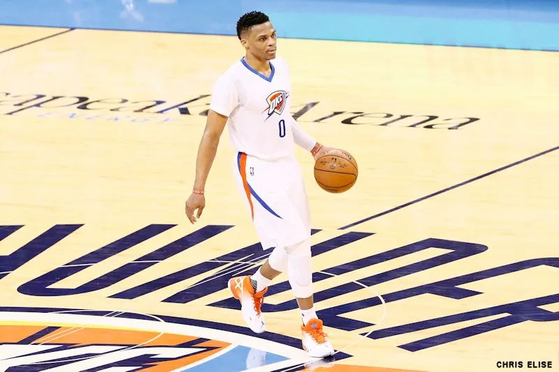 Westbrook rejoint des légendes comme Chamberlain et Jabbar avec son triple double à 50 points et plus