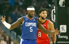 Montrezl Harrell écrabouille les Pelicans