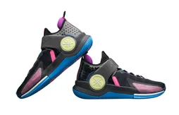 Li-Ning et Dwyane Wade de retour avec cinq nouveaux modèles !