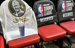 A la summer league, la place de Jerry West est restée vide…