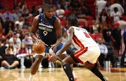 Eric Paschall coupé par les Wolves