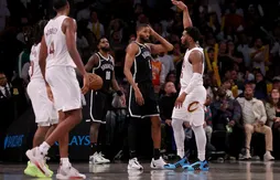 Cam Thomas inscrit 36 points mais Donovan Mitchell sauve les Cavaliers