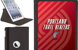 Les joueurs des Blazers utilisent des iPad sur le banc pour se corriger en temps réel