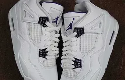 Une Air Jordan 4 discrètement Lakers