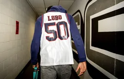 Les Spurs rendent hommage aux anciennes joueuses NCAA