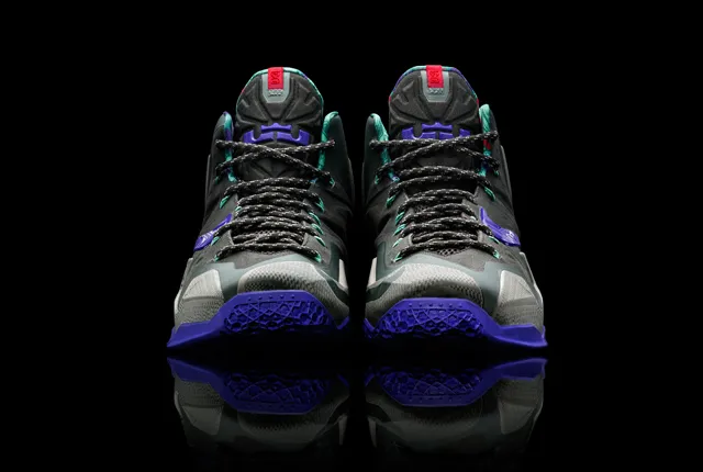 Nike LeBron 11