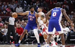 En grande forme, Joel Embiid et Tyrese Maxey repoussent les Bulls