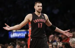 Placé sur le banc, Jonas Valanciunas ne fait pas de vague à Toronto