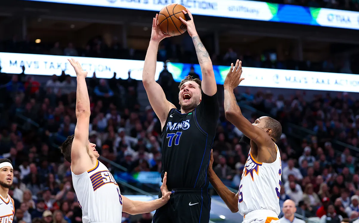Luka Doncic face aux Suns