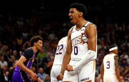 Les Suns prolongent leurs jeunes