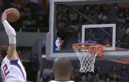 Blake Griffin escalade Kendrick Perkins pour le dunk de l’année