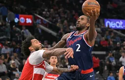 Le genou gauche de Kawhi Leonard regonfle…