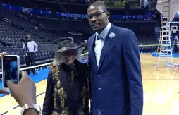 Rencontre avec Jimmy Goldstein, le plus excentrique des fans NBA