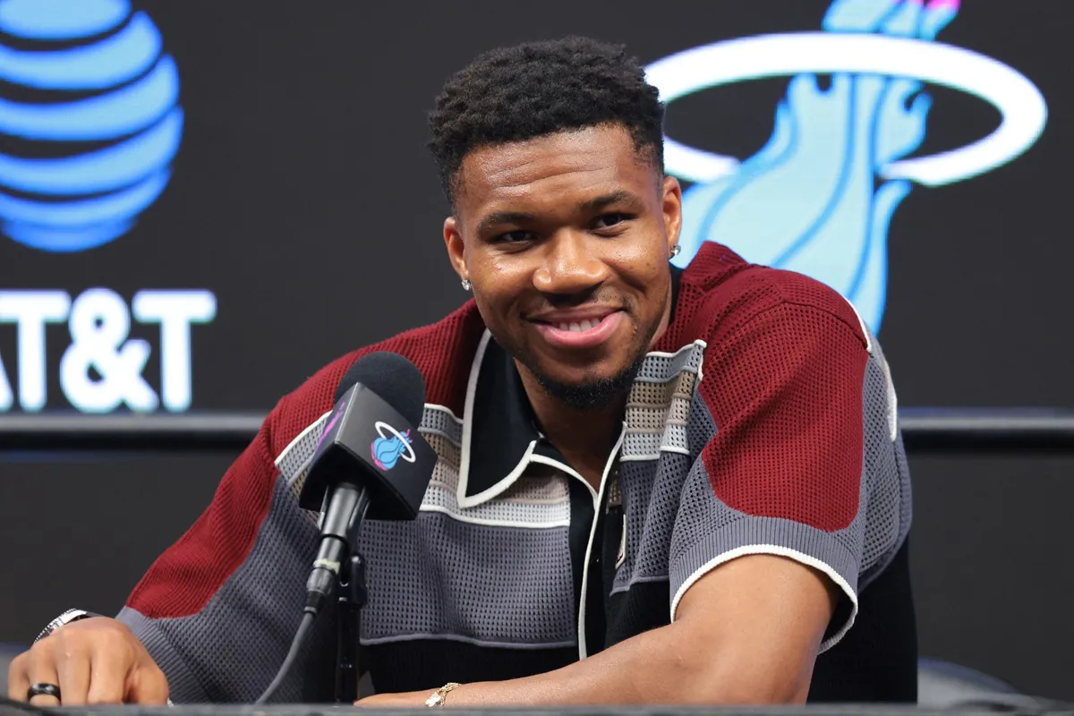 Un vrai cadeau de Noël pour Giannis Antetokounmpo