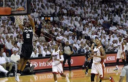 San Antonio se fâche et gifle le Heat dans sa salle