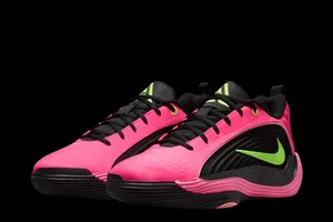 Deux coloris pour la Giannis Immortality 5