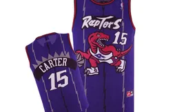 Pour ses 20 ans, Toronto ressort son maillot avec un dinosaure