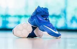 Nike : la LeBron 13 plonge dans le grand bleu