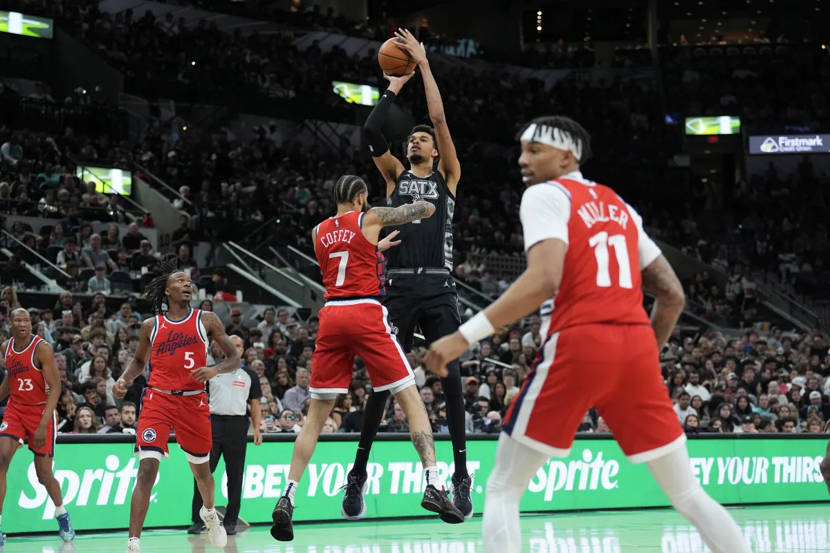 Victor Wembanyama face aux Clippers