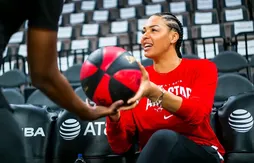 WNBA | Les Sparks frappent très fort avec Liz Cambage