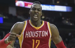 Dwight Howard à l’écoute des conseils d’Hakeem Olajuwon