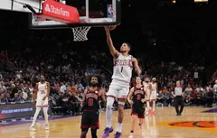 Devin Booker et les Suns résistent aux Bulls et retrouvent la 10e place
