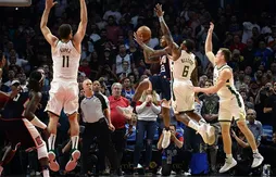 Lou Williams fait tomber les Bucks à la dernière seconde de la prolongation
