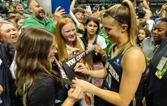 Retour triomphal dans l’Oregon pour Sabrina Ionescu